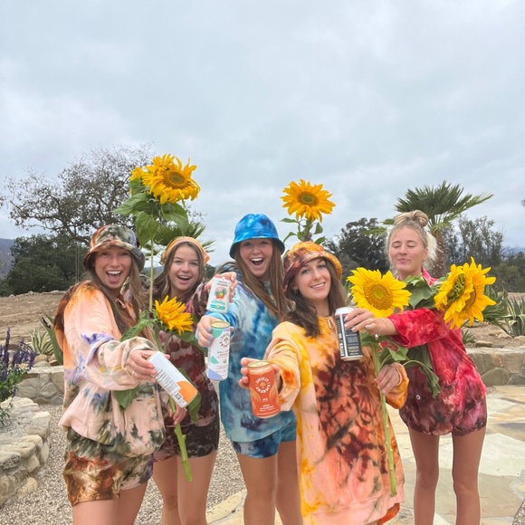 Button Down - Picture 2 of 6